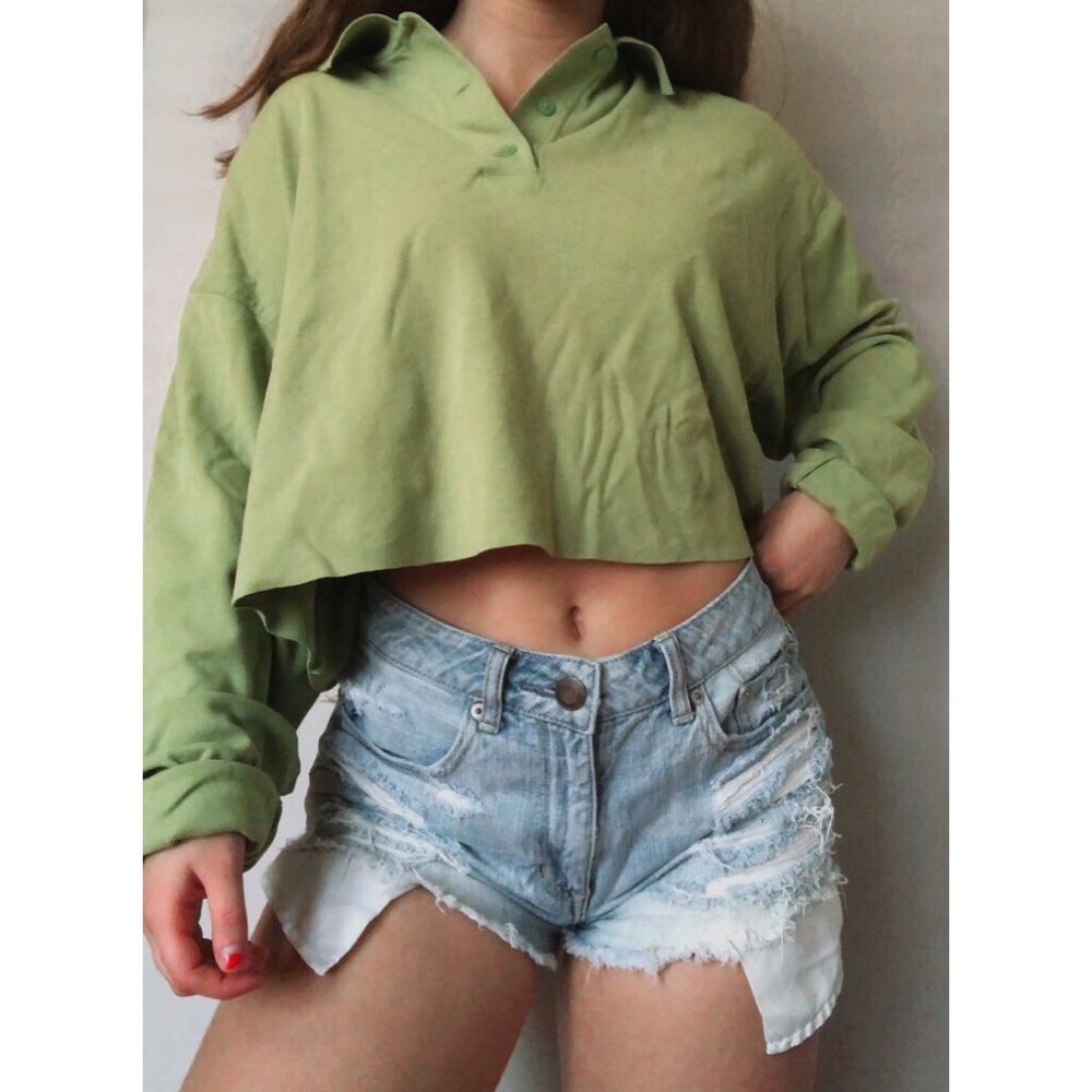 green collared long sleeve! 💚💚💚